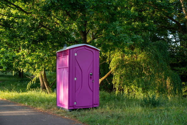 Best Best portable toilet rental  in Grove City, FL